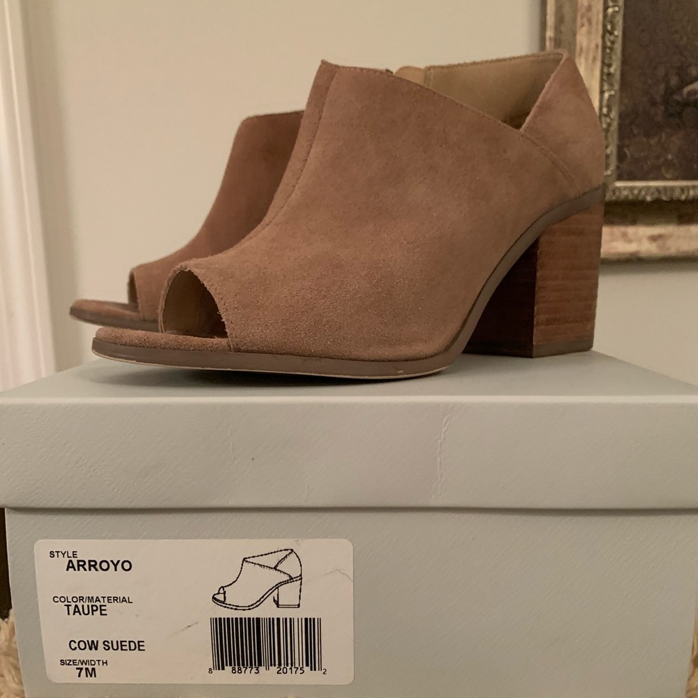 Sole Society Bootie peep toe